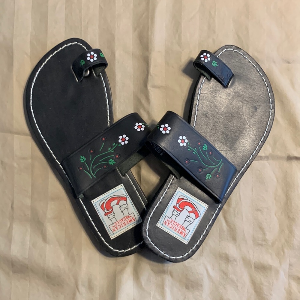 American Eagle Sandals